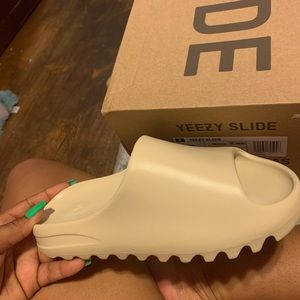 COPY - Yeezy slides